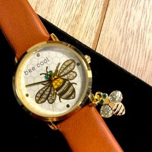 Limited Edition Vintage Bee Cool Wrist Watch w/Bee Dangle Charm